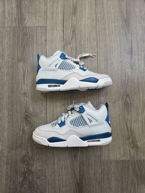 Air Jordan 4 Retro Military Blue Sneakers GS Size 5Y Womens 6.5